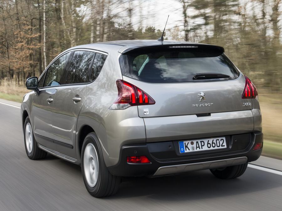  Peugeot 3008 HYbrid4 2013 года  (фото 16 из 22)
